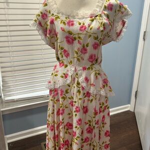 Vintage floral milkmaid dress